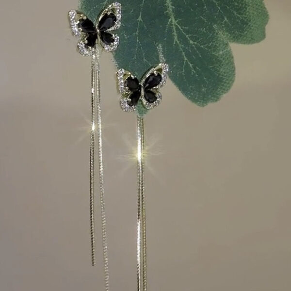 Autumn And Winter High-grade Earrings Silver Needle Black Crystal - Image 3